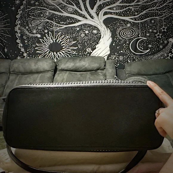 Vintage Tory Burch tote bag crossbody purse Black Satchel with Gold Accents - Picture 15 of 17